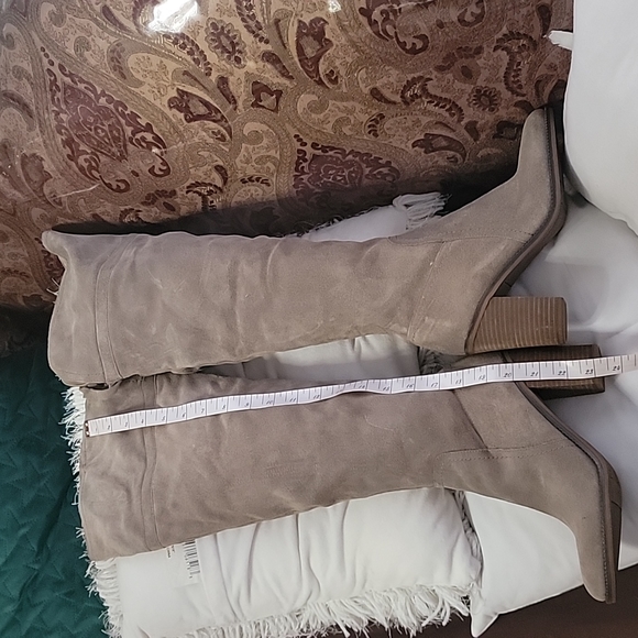 Franco Sarto long boots size 9 elegant excellent condition color tan - Picture 12 of 17